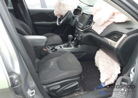 2016 Jeep Cherokee Latitude из США, поврежденный, VIN 1C4PJMCS3GW327662